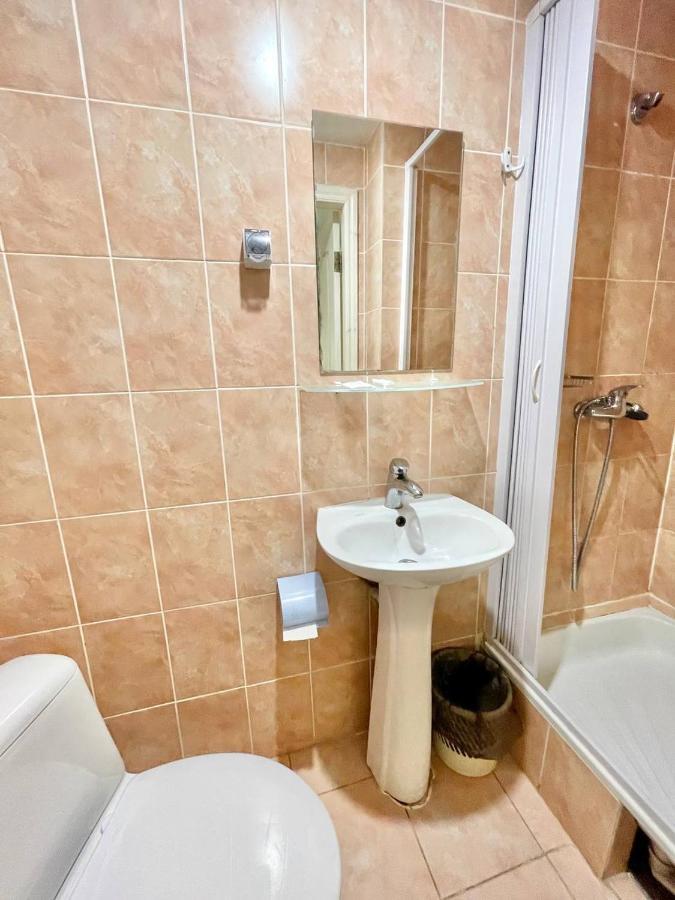 Hotel 7F Kijev Kültér fotó