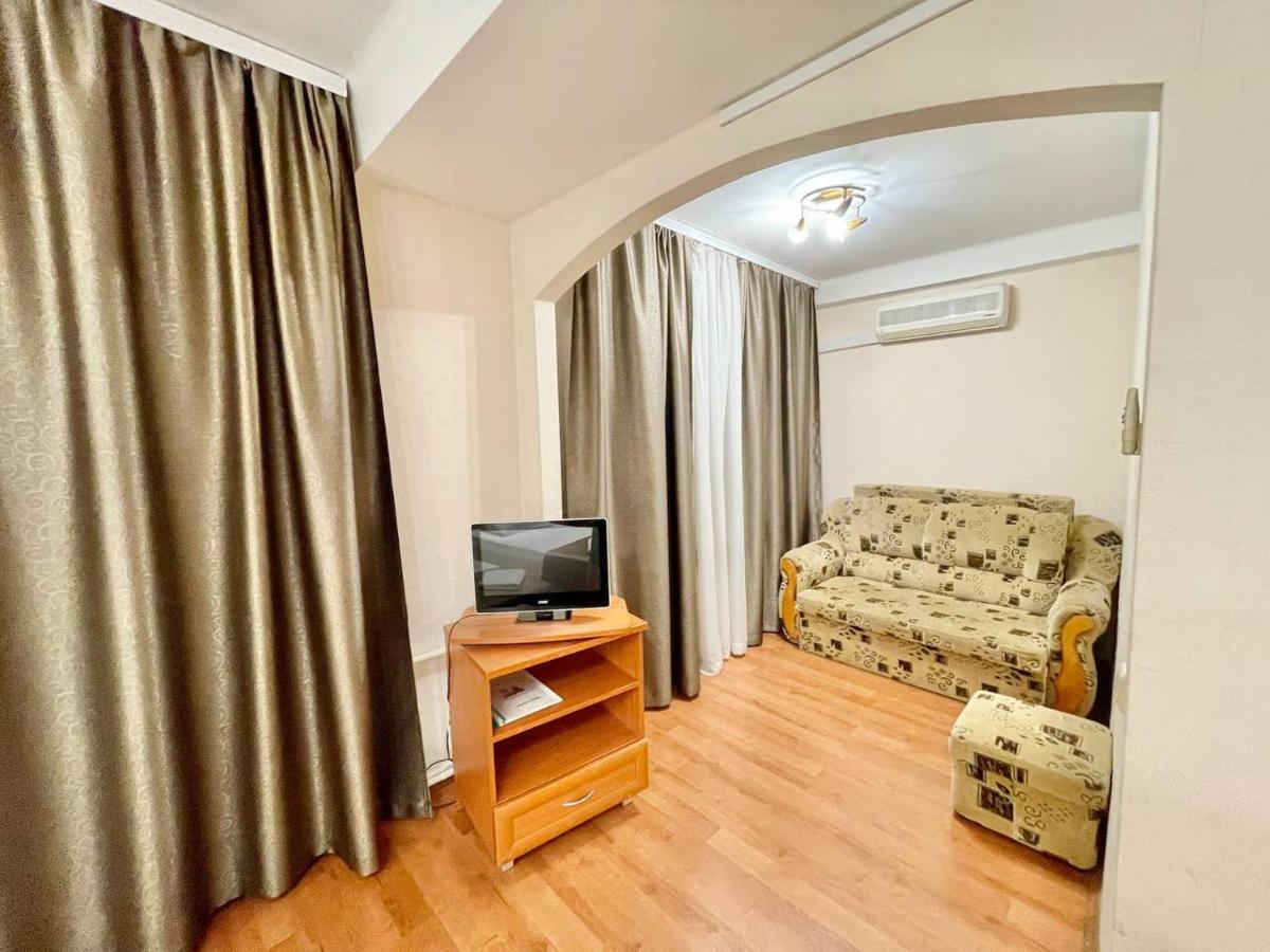 Hotel 7F Kijev Kültér fotó