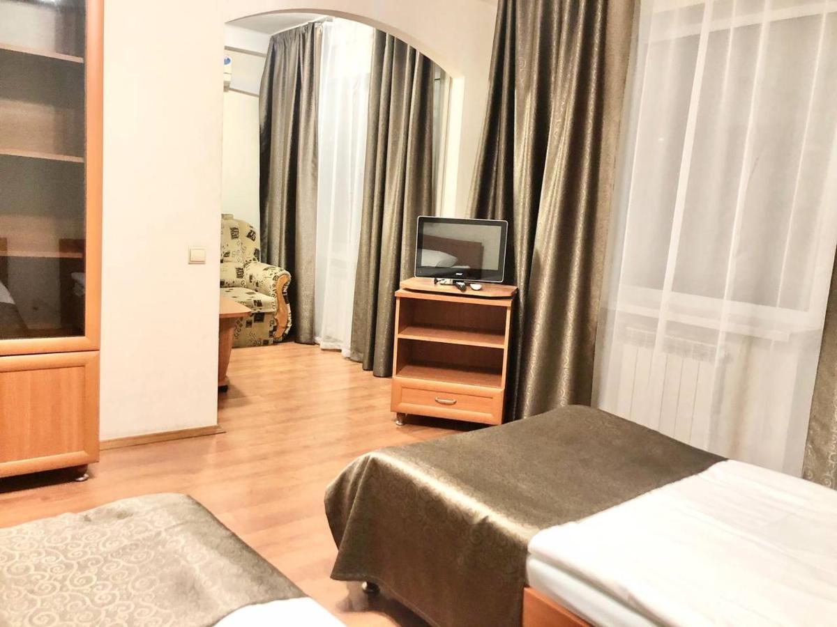 Hotel 7F Kijev Kültér fotó