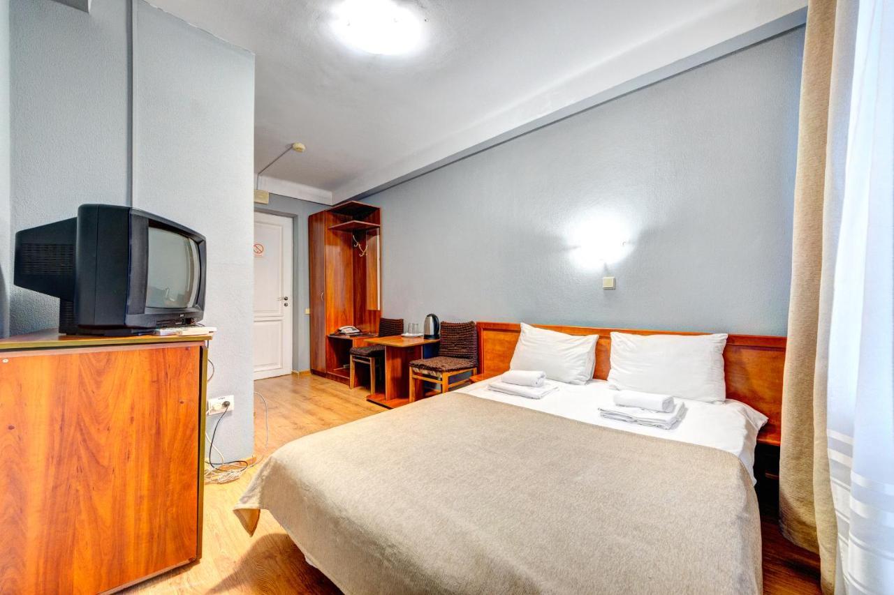 Hotel 7F Kijev Kültér fotó