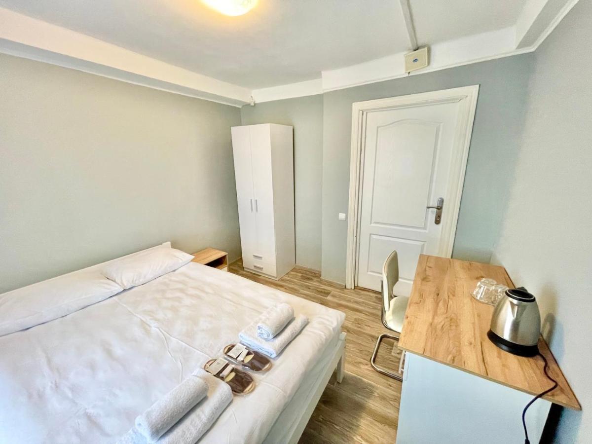 Hotel 7F Kijev Kültér fotó